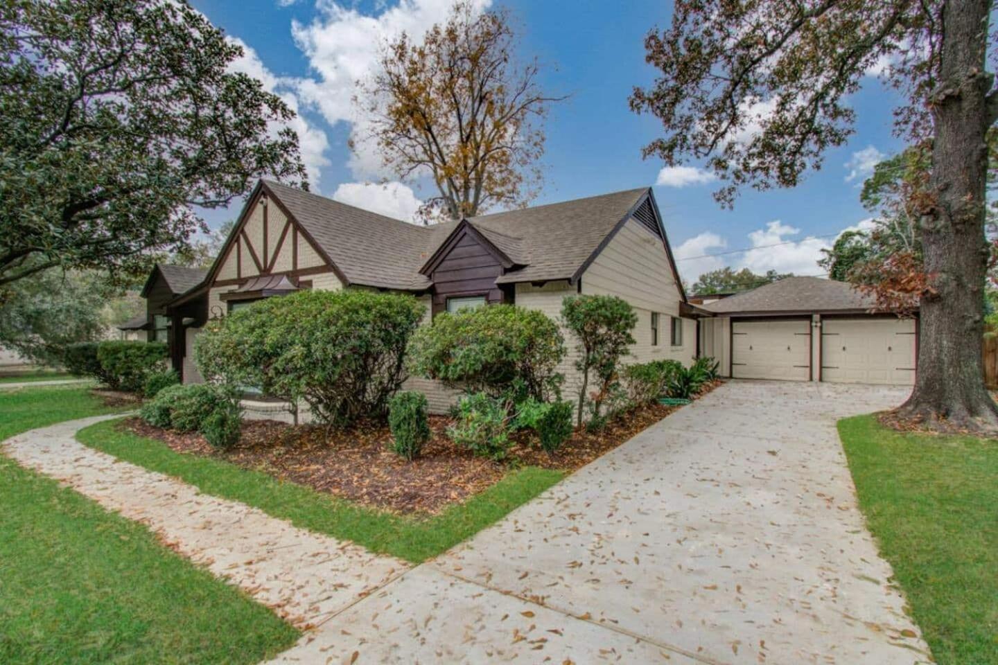 Western Oaks Retreat Хьюстон Экстерьер фото